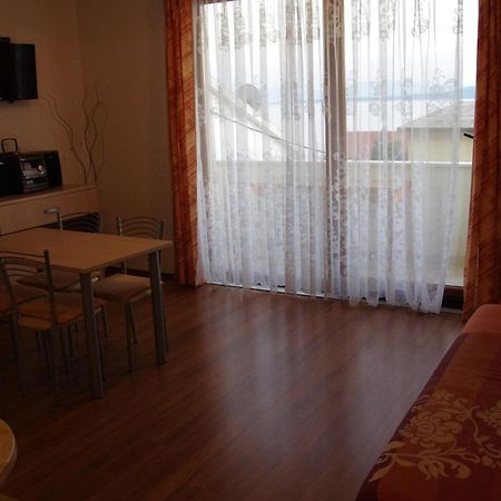Apartments With A Parking Space Igrane, Makarska - 13535 客房 照片