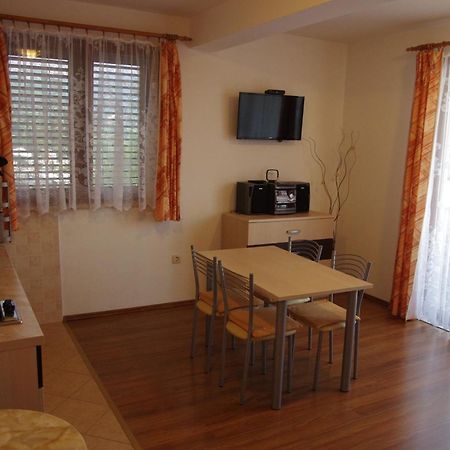 Apartments With A Parking Space Igrane, Makarska - 13535 客房 照片