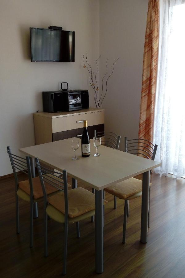 Apartments With A Parking Space Igrane, Makarska - 13535 外观 照片