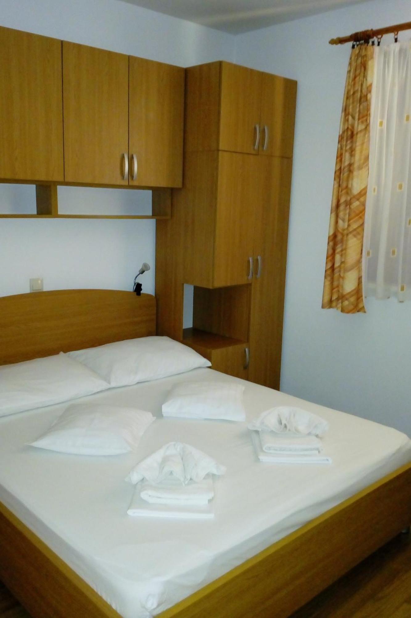 Apartments With A Parking Space Igrane, Makarska - 13535 客房 照片